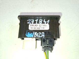 bontott SEAT IBIZA IV USB Aljzat