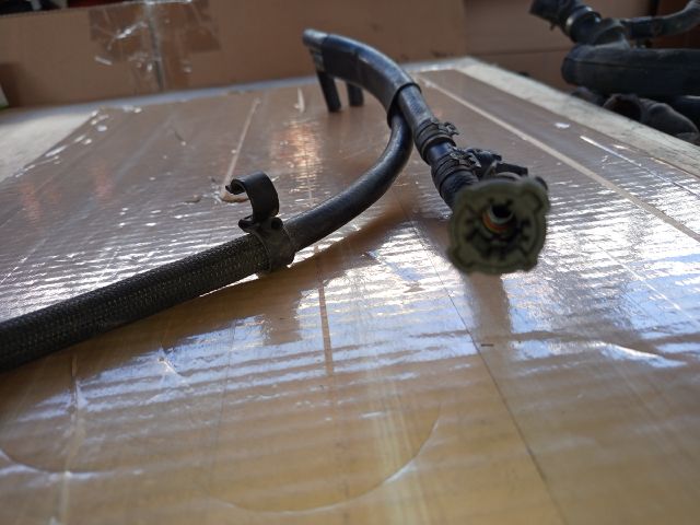 bontott SEAT IBIZA IV Üzemanyagcső