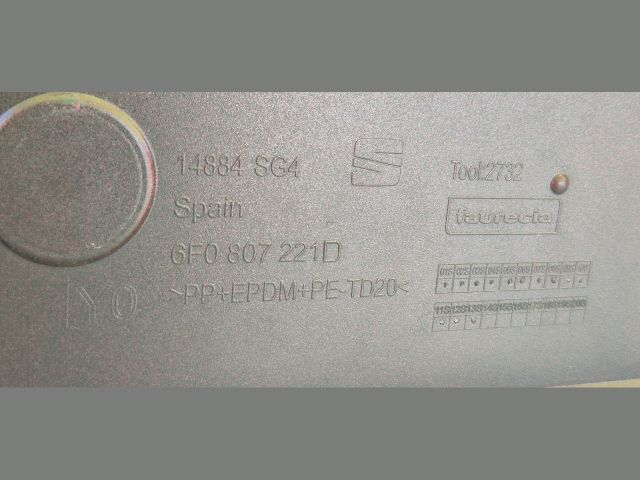 bontott SEAT IBIZA V Első Lökhárító (Üresen)