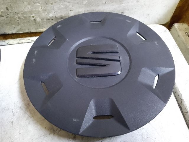 bontott SEAT IBIZA V Felniközép Szett