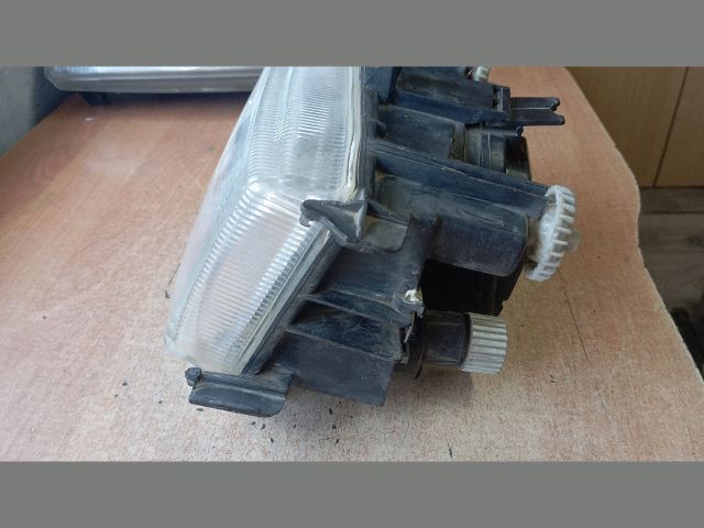 bontott SEAT INCA Bal Fényszóró