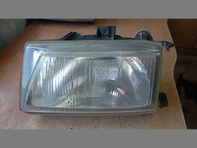 bontott SEAT INCA Bal Fényszóró