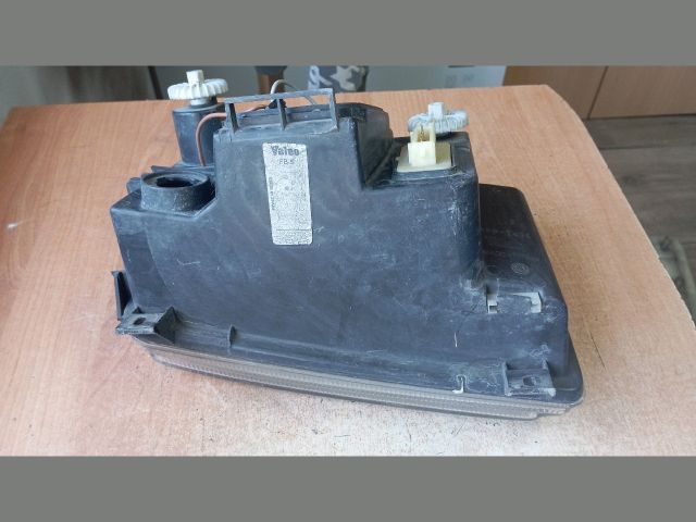 bontott SEAT INCA Bal Fényszóró