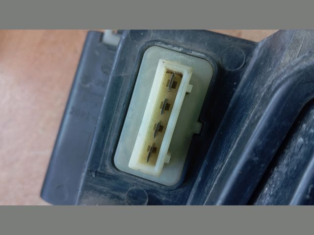 bontott SEAT INCA Bal Fényszóró