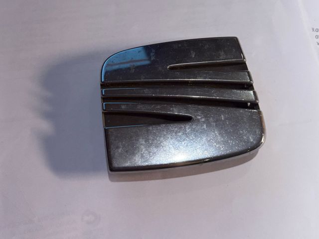bontott SEAT INCA Első Embléma