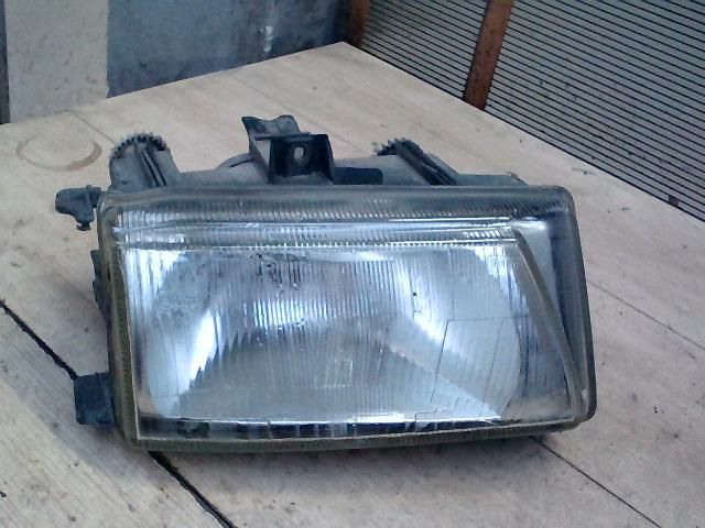 bontott SEAT INCA Jobb Fényszóró