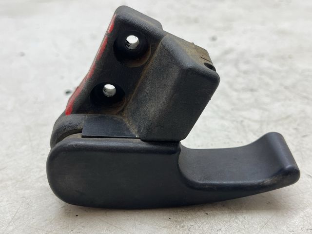 bontott SEAT INCA Motorháztető Nyitó Kar / Gomb