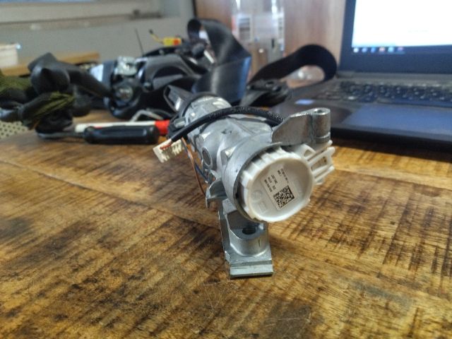 bontott SEAT LEON Gyújtáskapcsoló Házzal