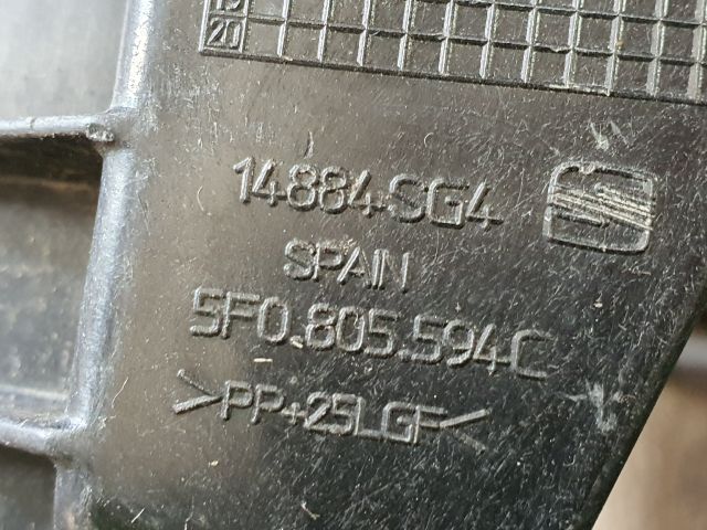 bontott SEAT LEON Homlokfal (Üres lemez)