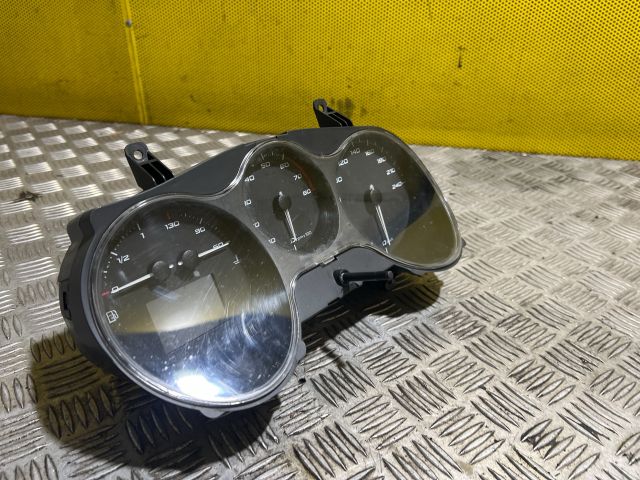 bontott SEAT LEON Kilométeróra