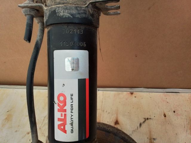 bontott SEAT LEON Bal első Csonkállvány Kerékaggyal