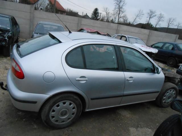 bontott SEAT LEON Bal első Féknyereg Munkahengerrel