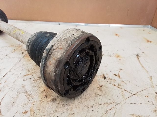 bontott SEAT LEON Bal Féltengely