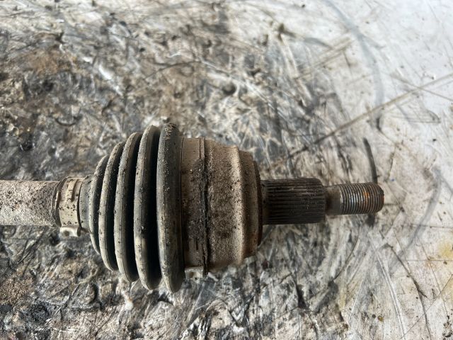 bontott SEAT LEON Bal Féltengely