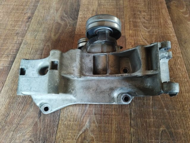 bontott SEAT LEON Generátor Tartó Bak