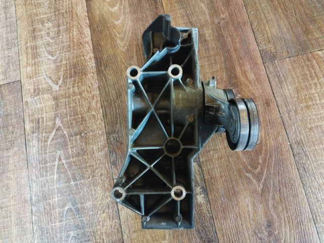 bontott SEAT LEON Generátor Tartó Bak