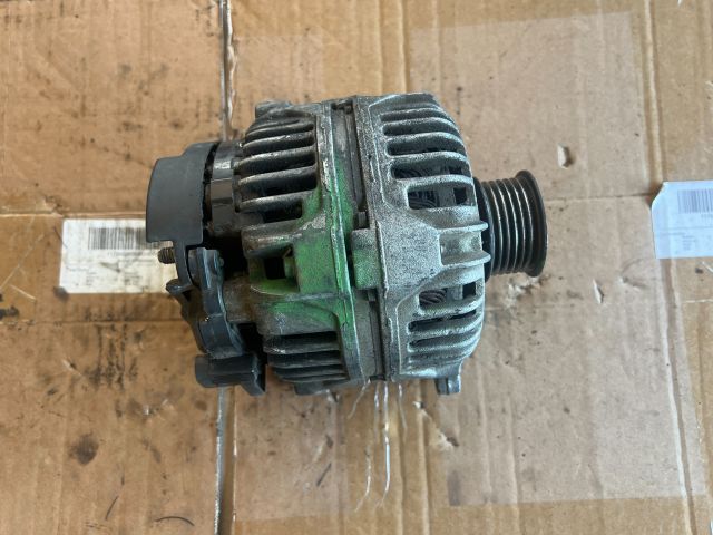 bontott SEAT LEON Generátor