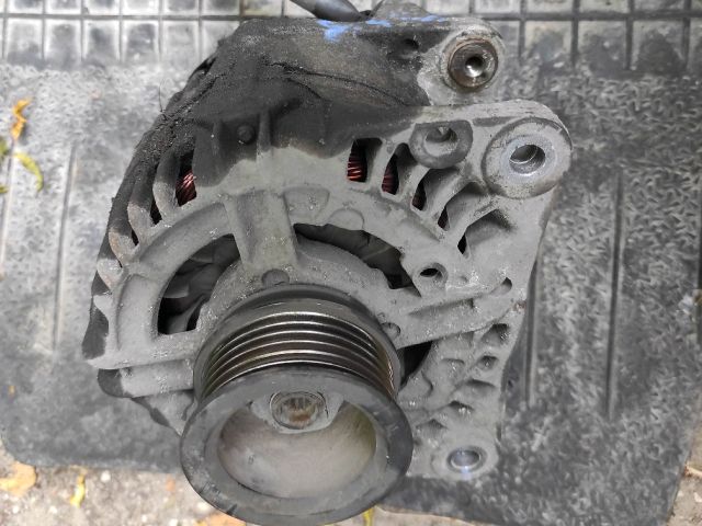 bontott SEAT LEON Generátor