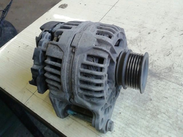 bontott SEAT LEON Generátor