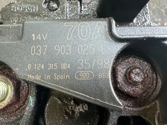 bontott SEAT LEON Generátor