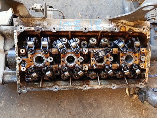 bontott SEAT LEON Hengerfej