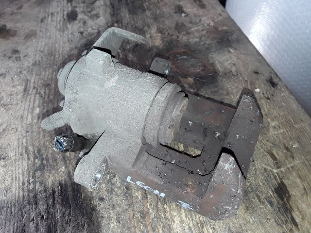 bontott SEAT LEON Jobb hátsó Féknyereg Munkahengerrel