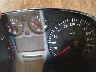 bontott SEAT LEON Kilométeróra