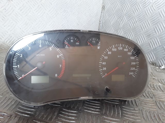 bontott SEAT LEON Kilométeróra