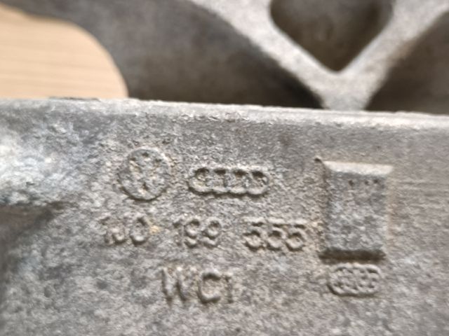 bontott SEAT LEON Motor Tartó Bak Bal