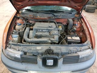 bontott SEAT LEON Motor Tartó Bak Jobb