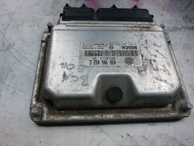 bontott SEAT LEON Motorvezérlő