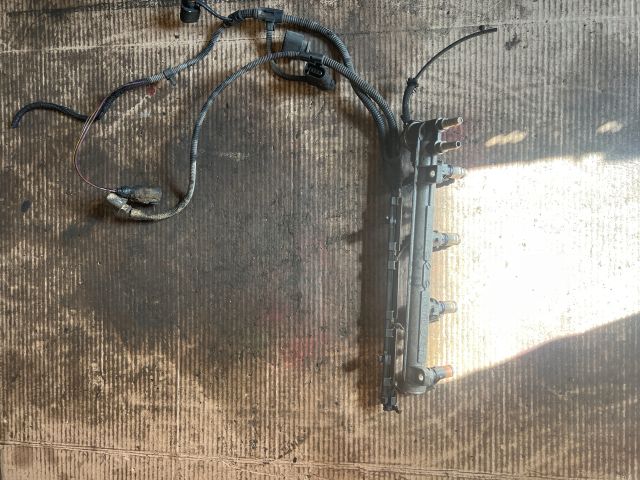 bontott SEAT LEON Porlasztó Sor / Híd