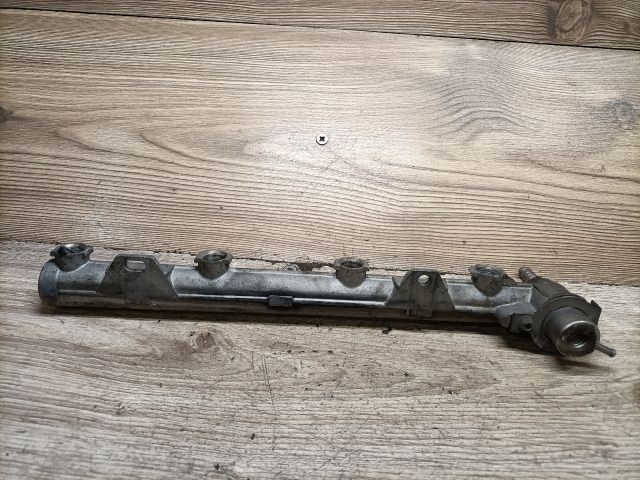 bontott SEAT LEON Porlasztó Sor / Híd