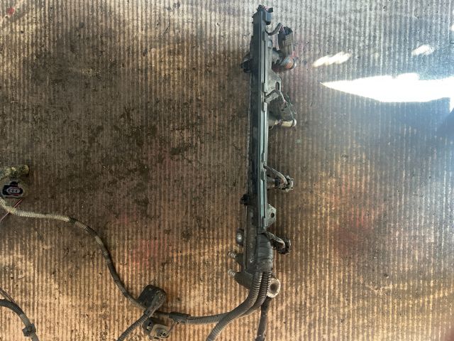 bontott SEAT LEON Porlasztó Sor / Híd