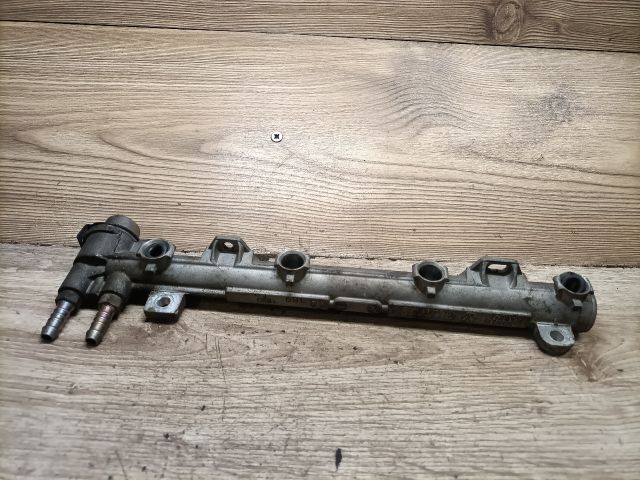 bontott SEAT LEON Porlasztó Sor / Híd