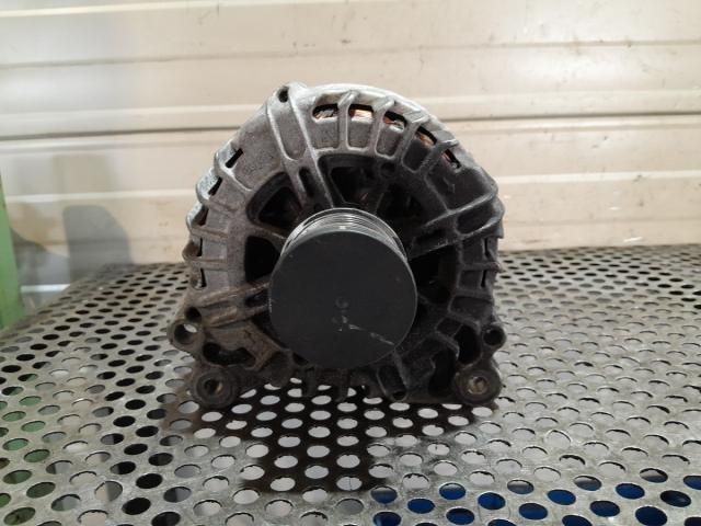 bontott SEAT LEON Generátor