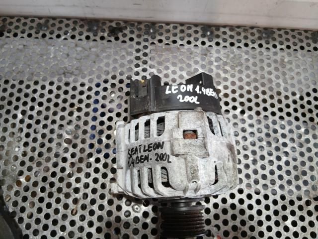 bontott SEAT LEON Generátor