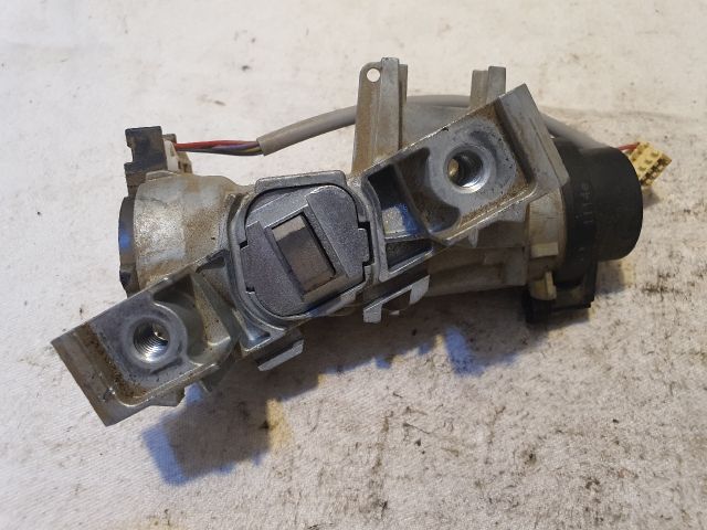 bontott SEAT LEON Gyújtáskapcsoló Házzal