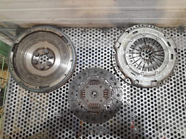 bontott SEAT LEON Kuplung Szett (Szerkezet, Tárcsa)