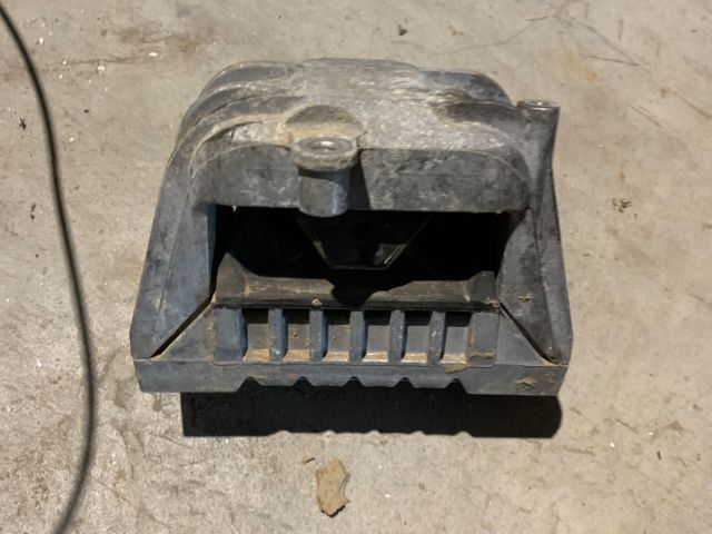 bontott SEAT LEON Motor Tartó Bak (Pozíciófüggetlen)