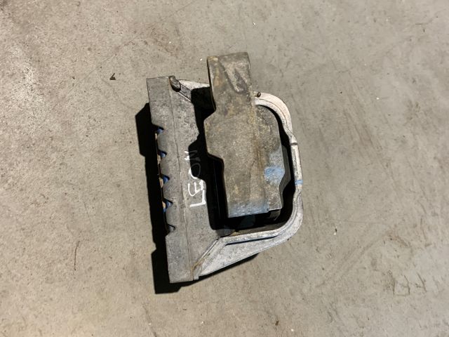 bontott SEAT LEON Motor Tartó Bak (Pozíciófüggetlen)