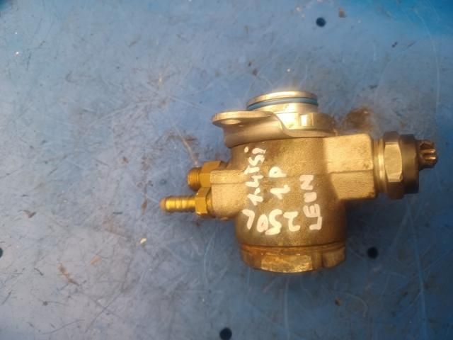 bontott SEAT LEON Nagynyomású Szivattyú