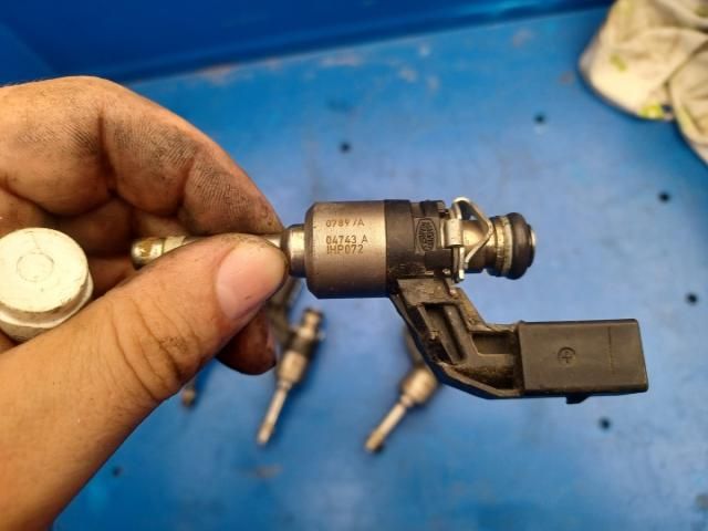 bontott SEAT LEON Porlasztó (1 db)