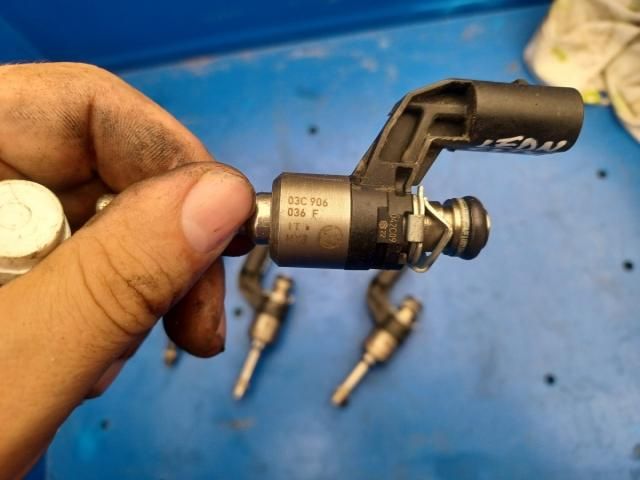 bontott SEAT LEON Porlasztó (1 db)