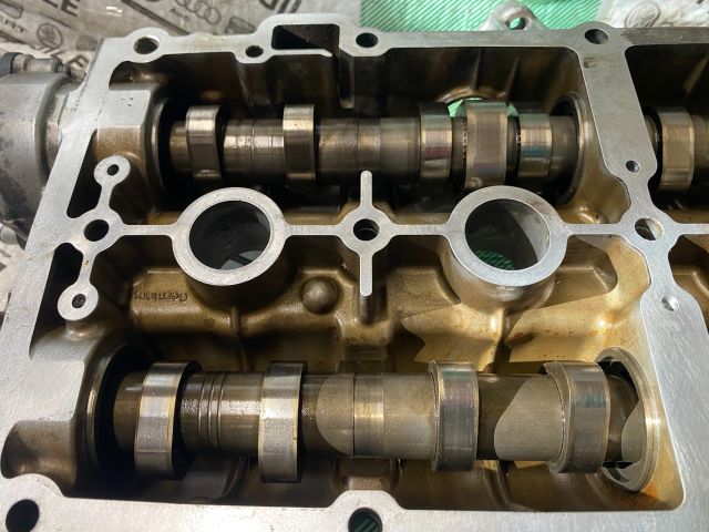 bontott SEAT LEON Vezérműtengely Házzal