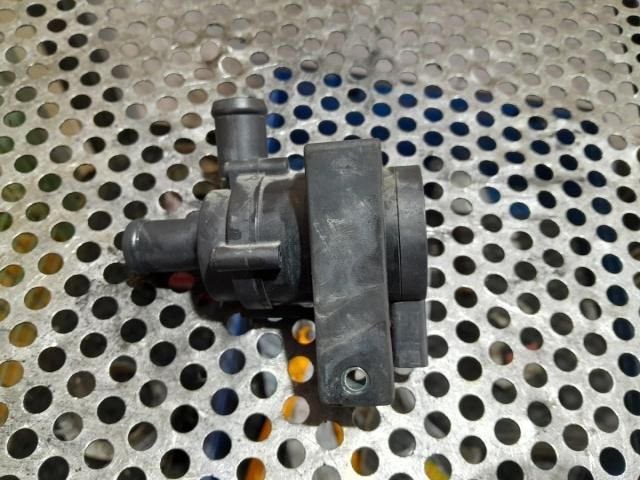 bontott SEAT LEON Vízpumpa