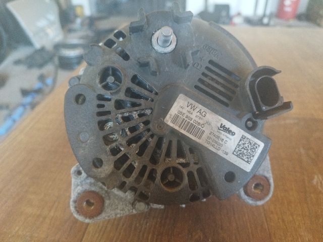 bontott SEAT LEON Generátor