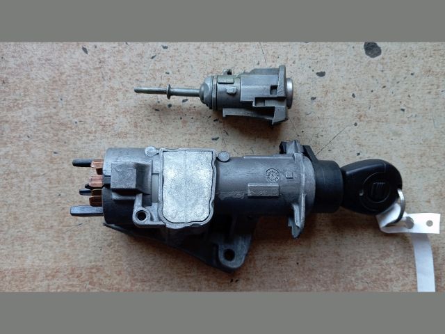 bontott SEAT LEON Gyújtáskapcsoló