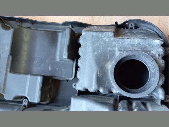 bontott SEAT LEON Légszűrő Ház