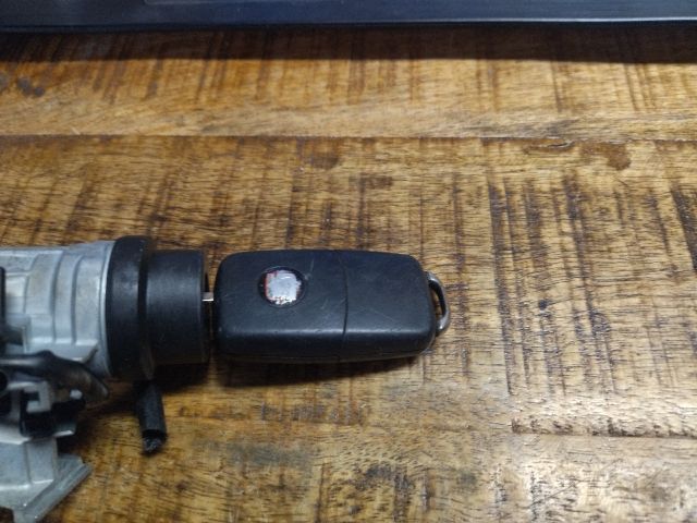 bontott SEAT LEON Gyújtáskapcsoló Házzal